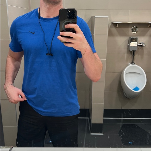 Nike gym shirt - Picture 6 of 7